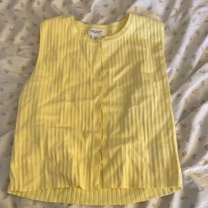 Song of Style Light Yellow Sleeveless Button Down Shirt